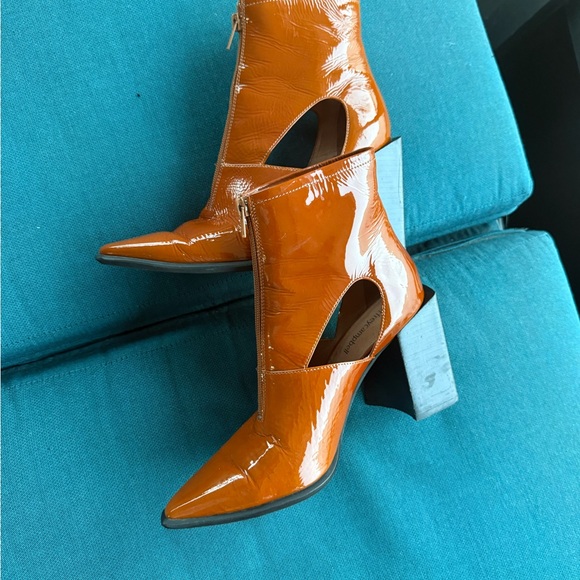 Jeffrey Campbell - Picture 7 of 9